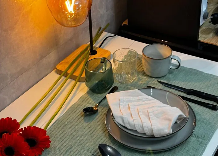 Evergreen Suite- 1 Bed 1 Sofa Bed, Light Sync Tv Apartamento Manila